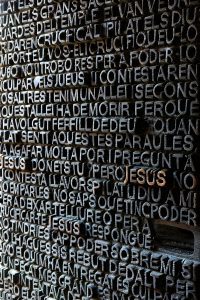 words on a wall, illustrating common resume myth of keyword stuffing. Photo by Niccolò Chiamori on Unsplash