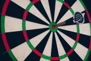 Bullseye on a dartboard illustrating 2022 resume trend of targeting. Photo by Silvan Arnet on Unsplash 