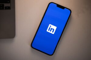 LinkedIn About section app